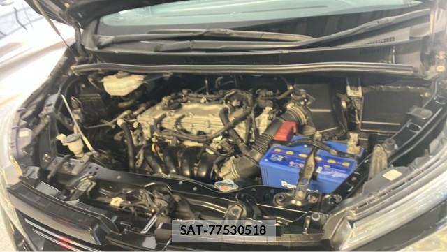 Toyota VOXY 2016-03 8329257-7