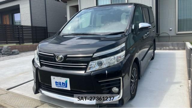 Toyota VOXY 2015-08 8329271-0