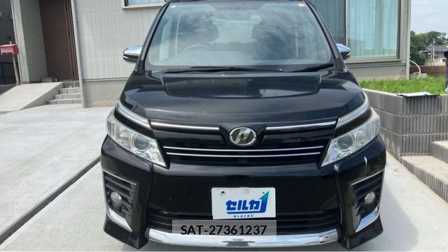 Toyota VOXY 2015-08 8329271-9