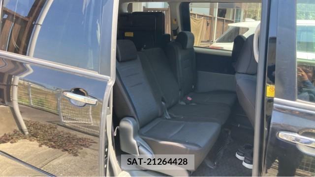 Toyota VOXY 2009-06 8329278-6