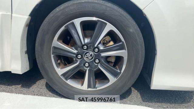 Toyota VOXY 2015-10 8329343-8