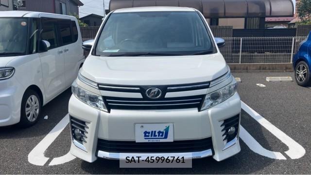 Toyota VOXY 2015-10 8329343-9
