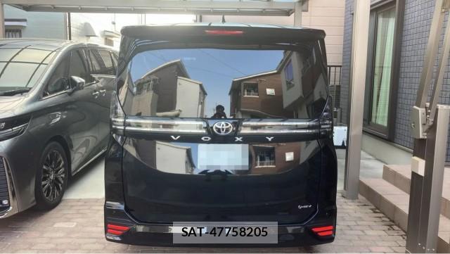 Toyota VOXY 2026-01 8329344-1