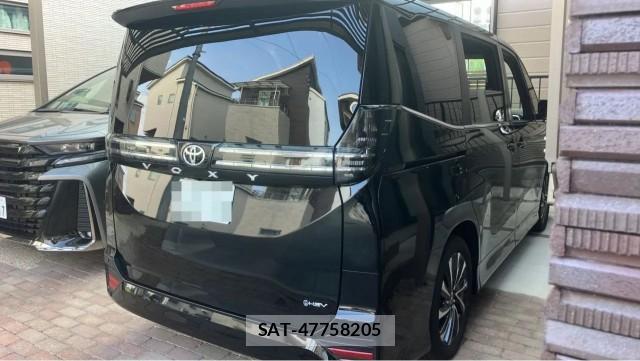 Toyota VOXY 2026-01 8329344-12