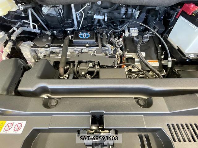 Toyota VOXY 2023-02 8329487-18