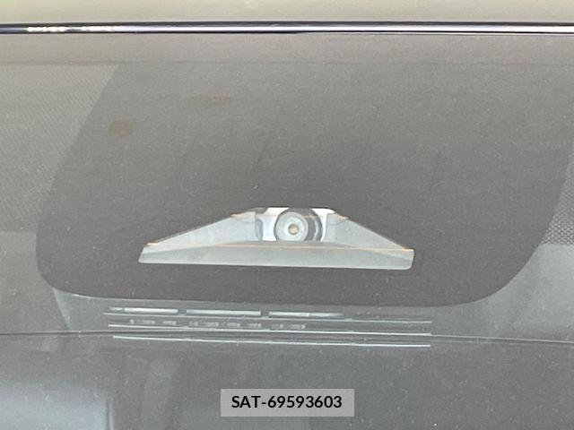 Toyota VOXY 2023-02 8329487-5