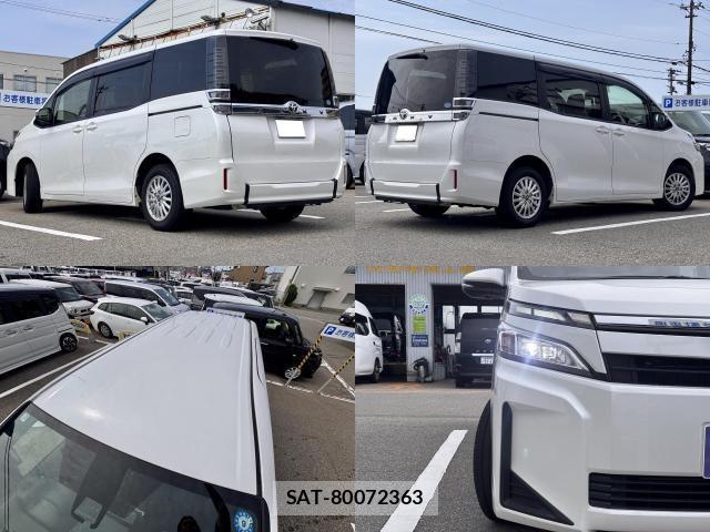 Toyota VOXY 2019-02 8329705-1
