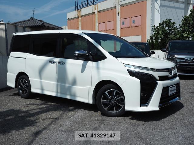 Toyota VOXY 2018-05 8329939-5