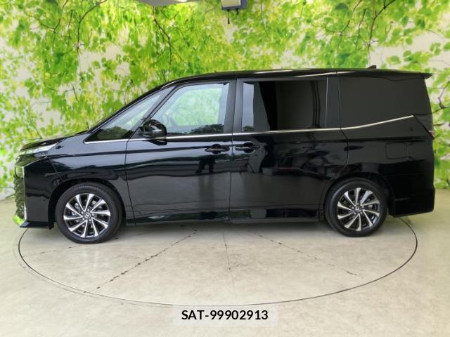 Toyota VOXY 2025-12 8329950-1