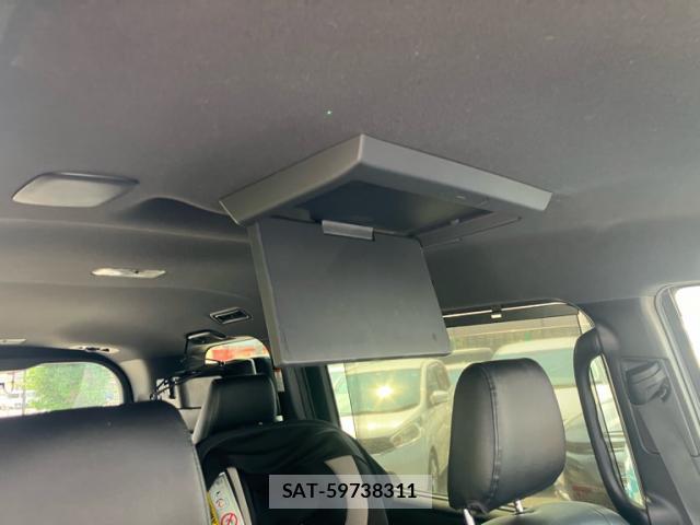 Toyota VOXY 2020-03 8330263-16