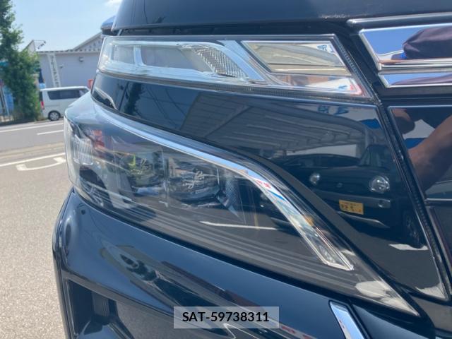 Toyota VOXY 2020-03 8330263-2