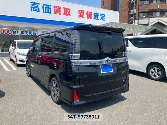 Toyota VOXY 2020-03 8330263-4