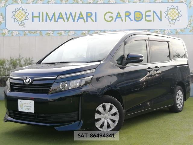 Toyota VOXY 2017-03 8330312-0