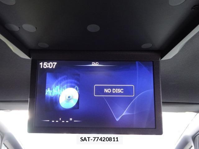 Toyota VOXY 2019-11 8330389-12