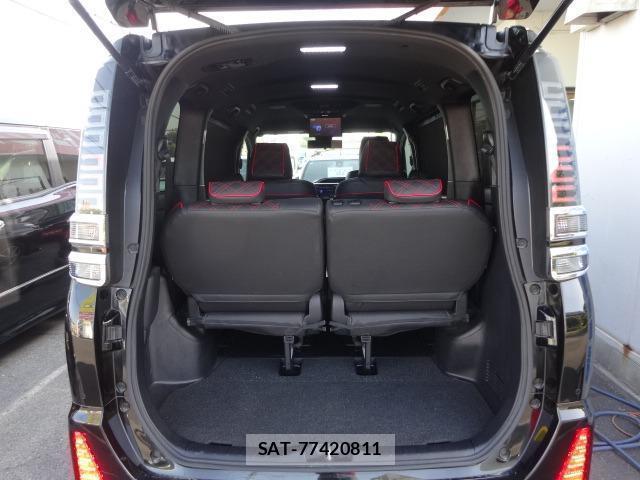 Toyota VOXY 2019-11 8330389-7