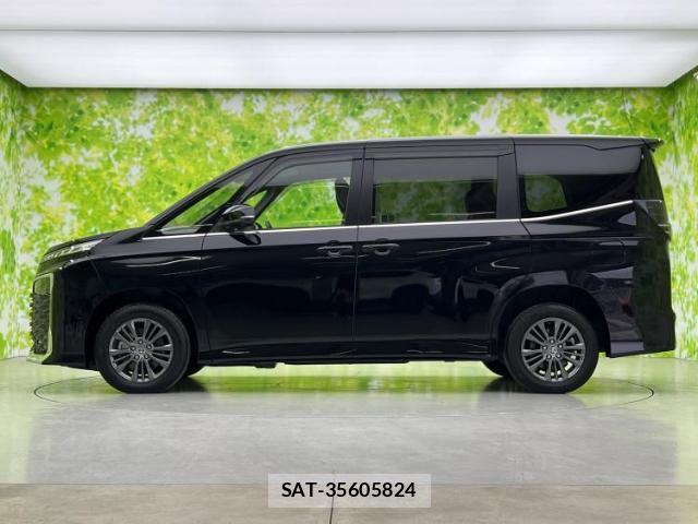 Toyota VOXY 2023-11 8330460-1