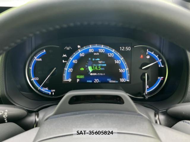 Toyota VOXY 2023-11 8330460-14
