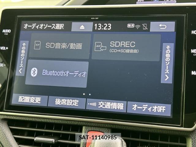 Toyota VOXY 2019-11 8330465-8