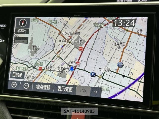 Toyota VOXY 2019-11 8330465-9