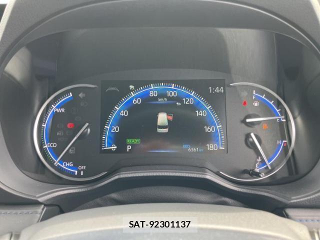Toyota VOXY 2025-08 8330484-13