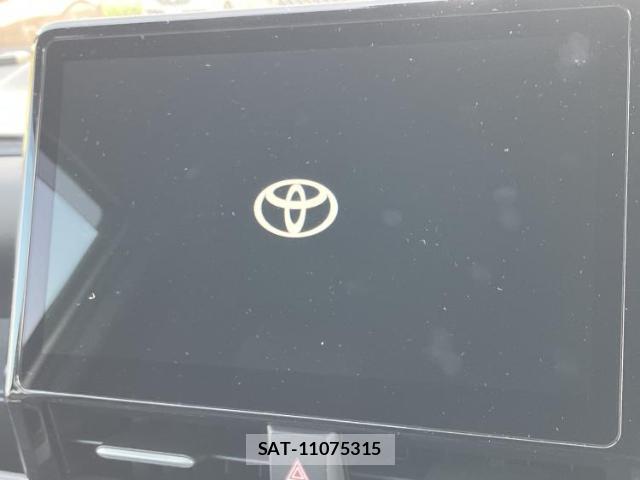 Toyota VOXY 2025-11 8330490-8