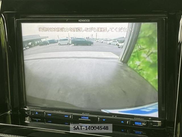 Toyota VOXY 2019-10 8330524-11