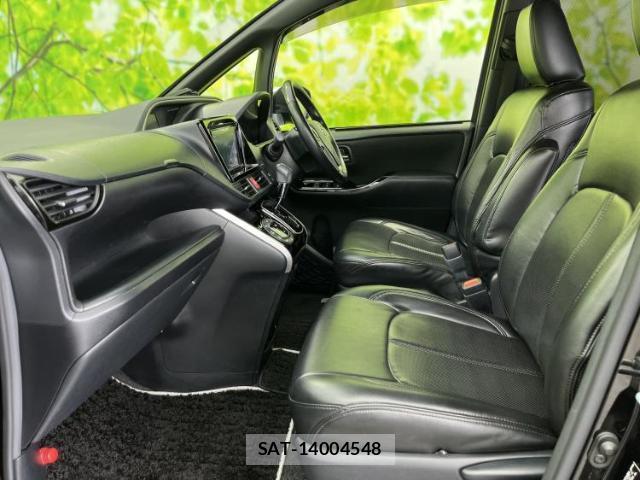 Toyota VOXY 2019-10 8330524-6