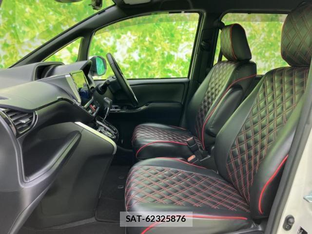Toyota VOXY 2021-05 8330563-6