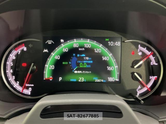 Toyota VOXY 2023-06 8330631-13
