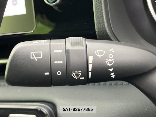 Toyota VOXY 2023-06 8330631-16
