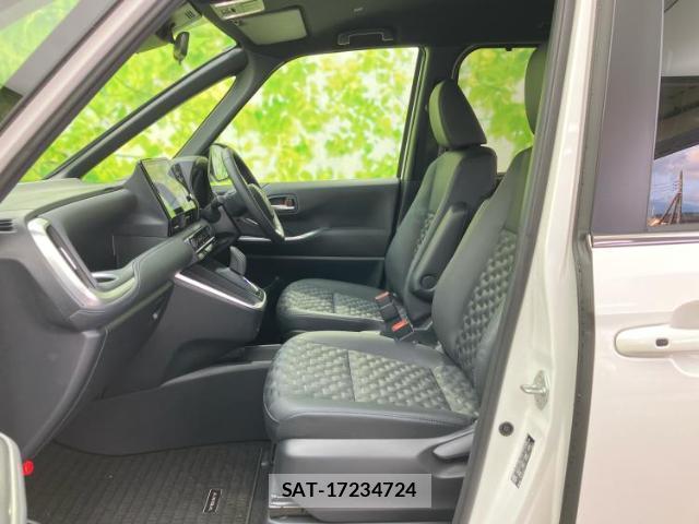 Toyota VOXY 2025-04 8330668-6