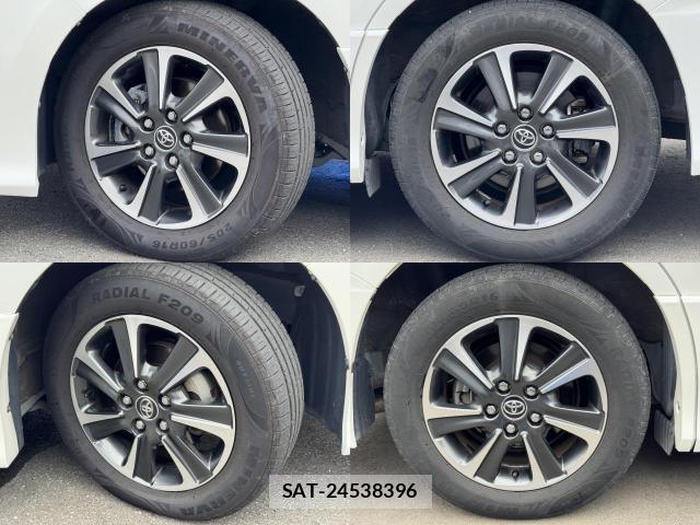 Toyota VOXY 2018-07 8330673-15