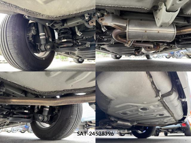 Toyota VOXY 2018-07 8330673-18