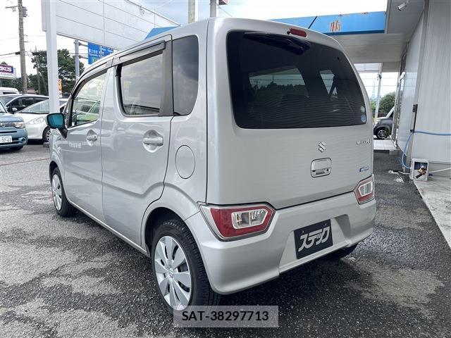 Suzuki WAGON R 2017-08 8327752-11