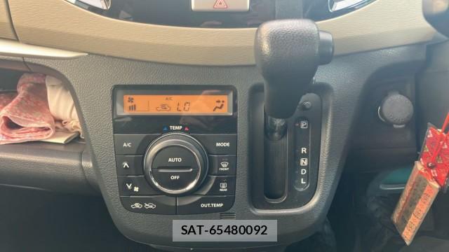 Suzuki WAGON R 2014-01 8329279-14