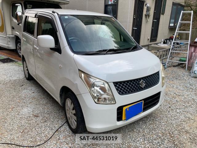 Suzuki WAGON R 2012-05 8329641-1