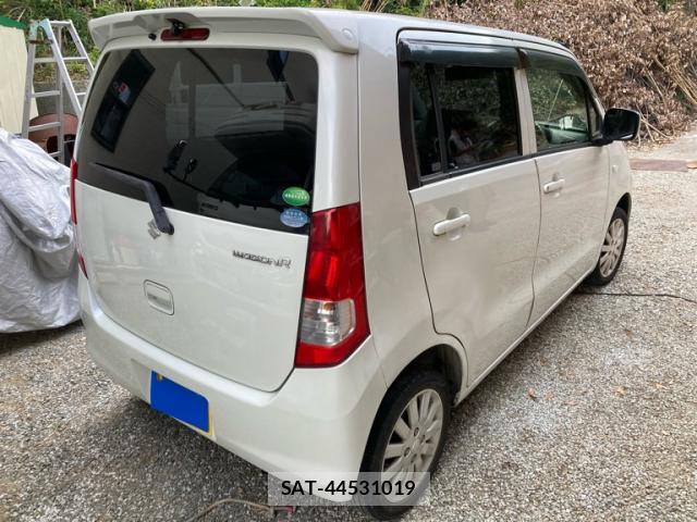 Suzuki WAGON R 2012-05 8329641-13