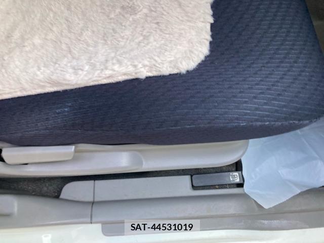 Suzuki WAGON R 2012-05 8329641-14