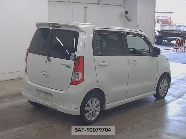 Suzuki WAGON R 2011-10 8330144-1