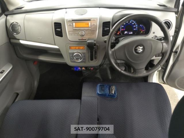 Suzuki WAGON R 2011-10 8330144-2