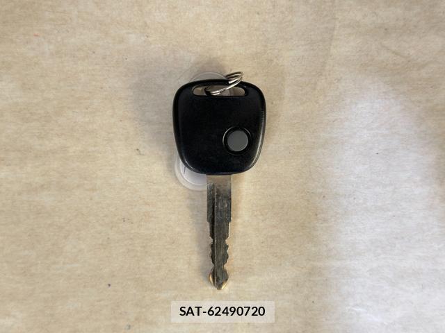 Suzuki WAGON R 2012-01 8330196-4