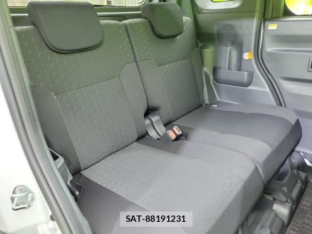 Daihatsu WAKE 2021-02 8329449-5