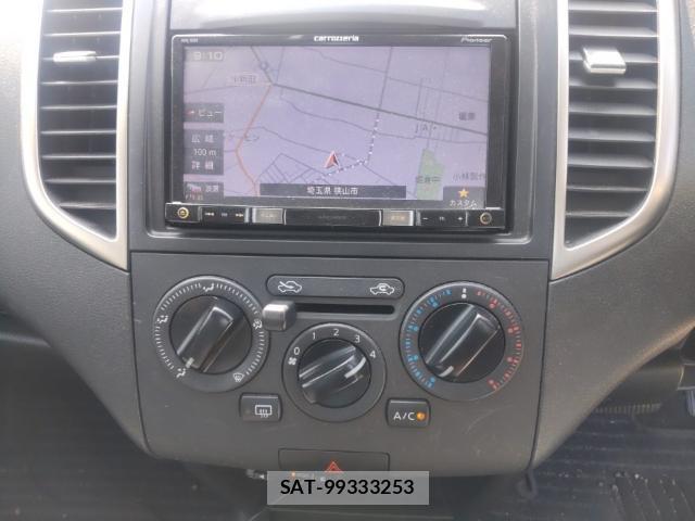 Nissan Wingroad 2015-07 8328190-10