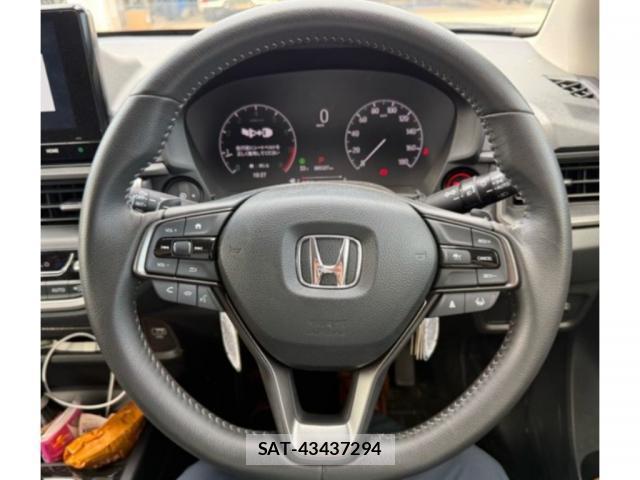 Honda WR-V 2025-03 8330116-5