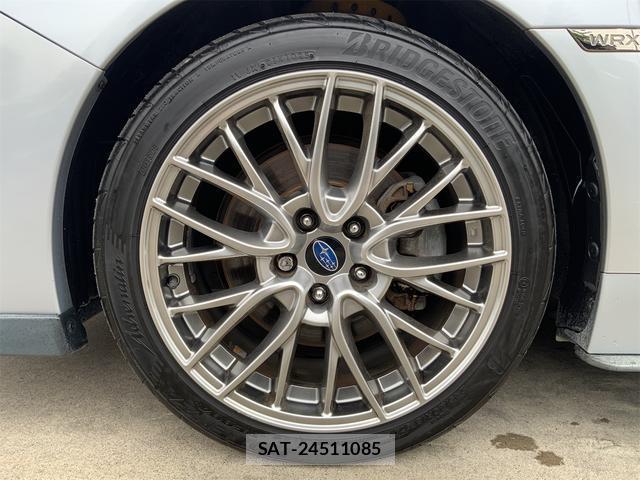 Subaru WRX S4 2015-07 8328616-17