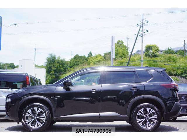 Nissan X-TRAIL 2023-08 8327776-10