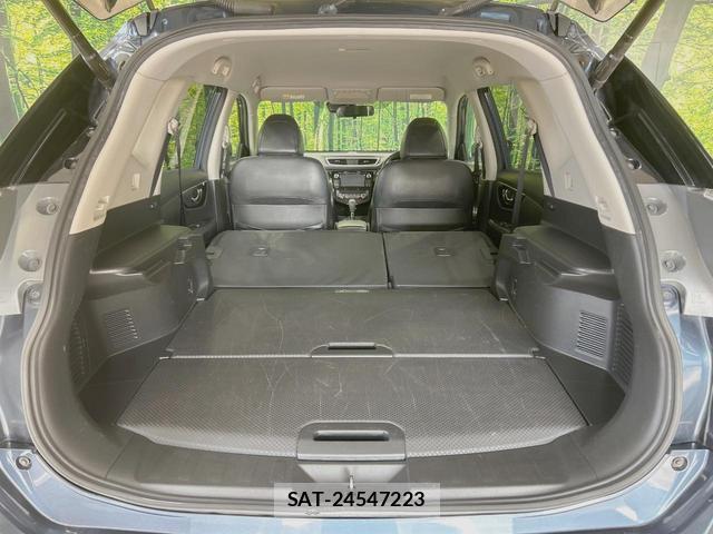 Nissan X-TRAIL 2016-02 8328575-9