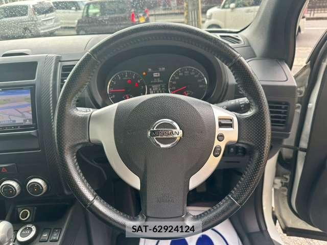 Nissan X-TRAIL 2013-07 8328732-6