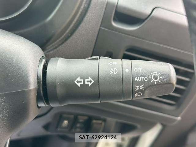 Nissan X-TRAIL 2013-07 8328732-9