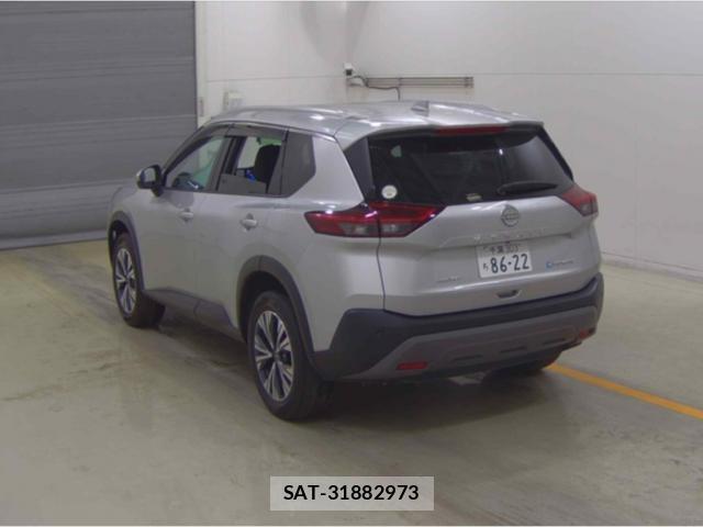 Nissan X-TRAIL 2022-09 8328828-1